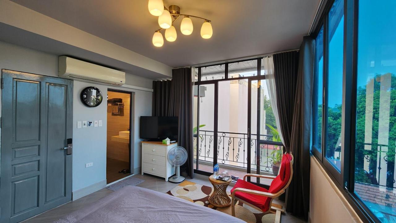 T Home Balcony Homestay Hanoi Buitenkant foto