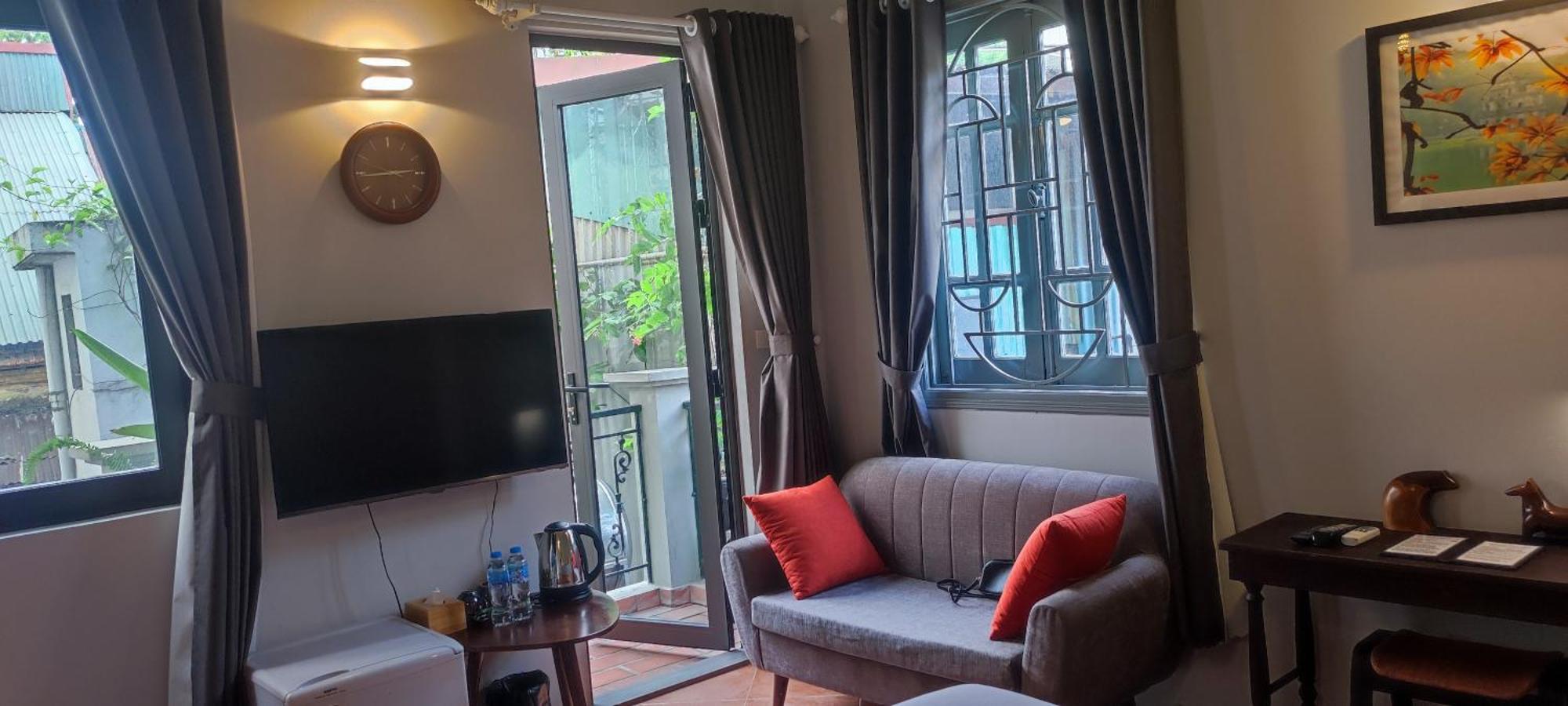 T Home Balcony Homestay Hanoi Buitenkant foto
